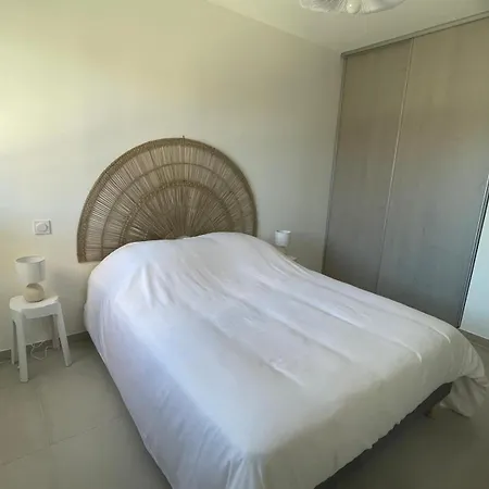 Apartment 2 Favone, South Corsica, 100m Away *